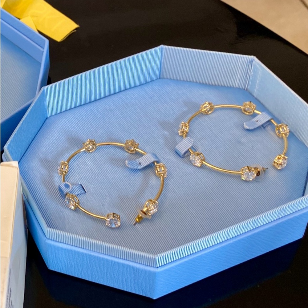 New Swarovski Women’s Constella Hoop Earrings.New with Box
